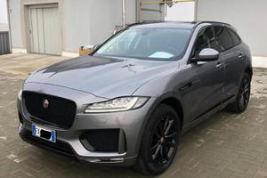Jaguar F-Pace Chequered  Flag