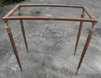 Struttura antica per tavolo piedi in ottone