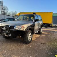 Nissan patrol GR y61