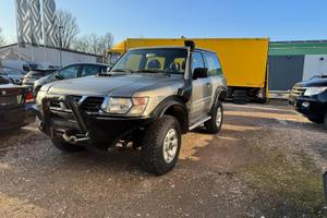 Nissan patrol GR y61