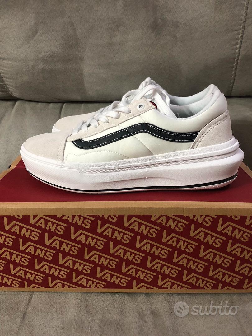 vans old skool over bianche nuove 43 Abbigliamento e Accessori In vendita a Alessandria