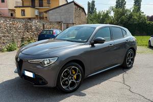 Alfa Romeo Stelvio Veloce 210 Q4 Diesel