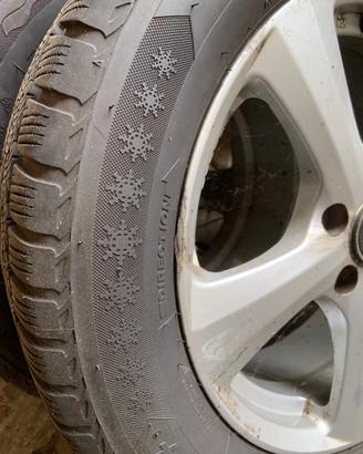 Gomme termiche 215/60/R17 100V
