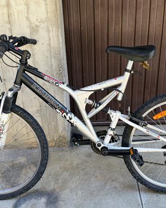 Bicicletta ammortizzata declaton