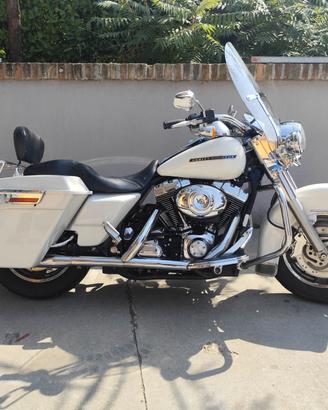 Harley-davidson Touring Road King Custom