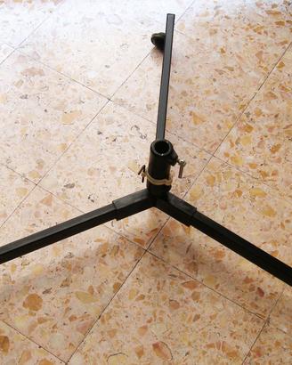 Manfrotto base larga nera acciaio con rotelle per