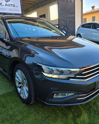 VW Passat Variant 2.0 TDI 150CV -2022