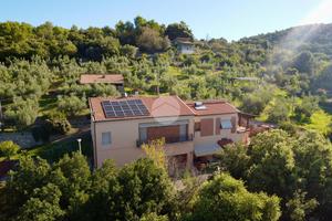 CASA INDIPENDENTE A CALVI DELL'UMBRIA