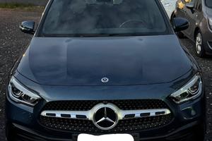 MERCEDES GLA