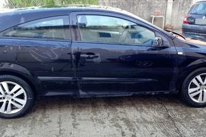Opel Astra Gtc H 