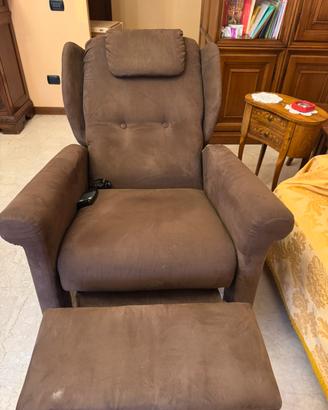 Poltrona per anziani/ disabili