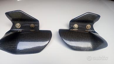 Paratacchi in carbonio per Ducati Monster