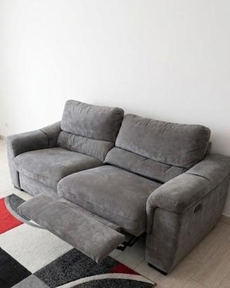 Divano semi nuovo 4 posti