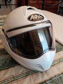 Casco Airoh flip-back