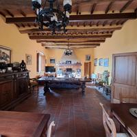 Casale in pietra con parco e piscina Follonica