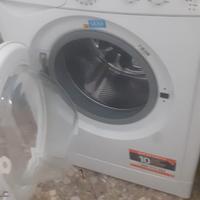 frigo+lavatrice,Armadio a tre Ante ed uno piccolo