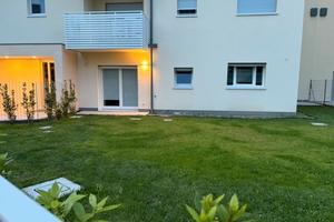 Bicamere al piano terra con giardino