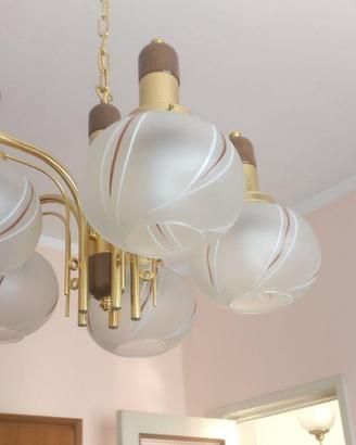 Lampadario in vetro, legno e metallo