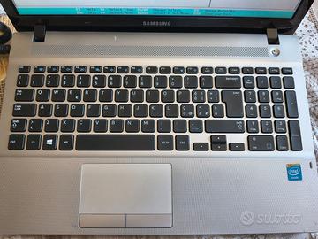Notebook Samsung NP270