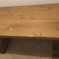 Tavolo in pino e sedie