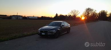 Privato vende BMW 518d MSPORT