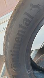 DISPONGO 4 PNEUMATICI NUOVI RENAULT CAPTUR 2025