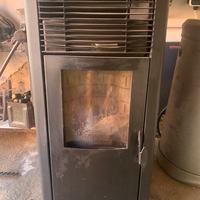 Stufa a pellet idro 18