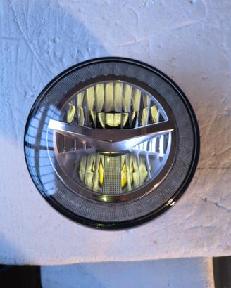 Fanale anteriore LED Guzzi V7 Stone III   2019/20