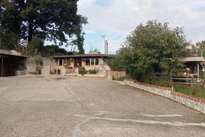 VILLA SINGOLA A LARIANO