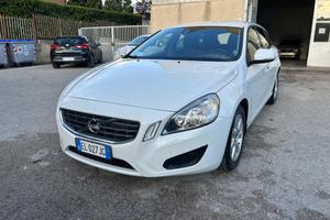 Volvo V60 1.6 Diesel DRIVe Summum Euro5