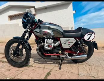 Moto Guzzi V7 Racers