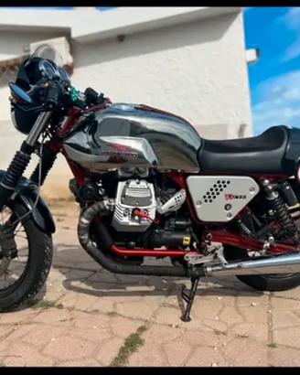 Moto Guzzi V7 Racers