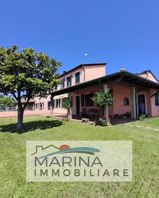 Villetta a schiera di 120 m² con 4 locali e box au