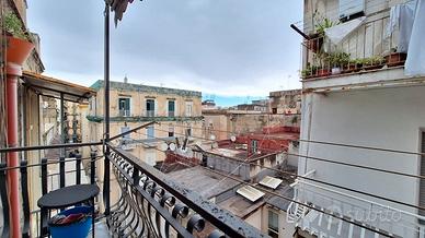 Ad. Corso Umberto I - app.to su 2 livelli