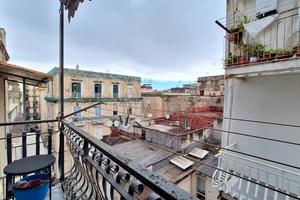 Ad. Corso Umberto I - app.to su 2 livelli