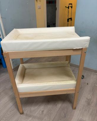 Fasciatoio in legno con materassini