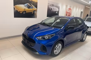 Mazda 2 Full Hybrid Centre Line KM0