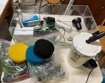 Acquaterrario con filtro esterno acquario per tart