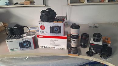 Canon - reflex e obiettivi in blocco