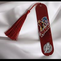 Segnalibro tema Avengers