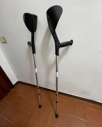 Coppia di stampelle regolabili
