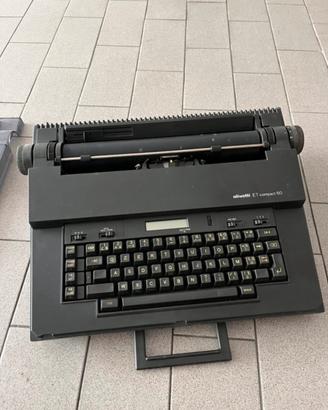 Macchina da scrivere Olivetti