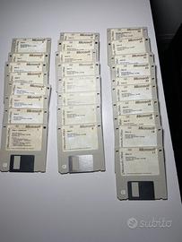 Lotto vintage Microsoft anni ’90 - Floppy + CD