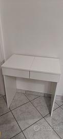 Toeletta da trucco ikea Brimnes. Prezzo trattabile