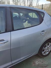 Porta posteriore sinistra SEAT IBIZA del 2010