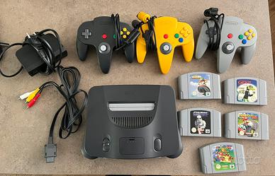 Nintendo 64 + 5giochi + 3 controller