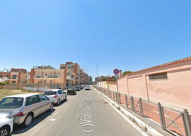 Fiumicino quadrilocale con balcone