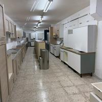 Cucine, scarpiere, armadi