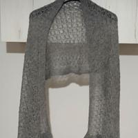 Sciarpa coprispalla grigia misto lana a maglia lar