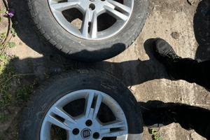 2 Cerchi in lega e gomme Grande Punto raggio 15